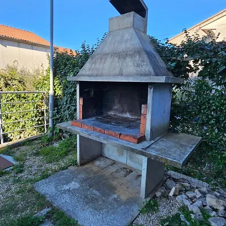 Blue Garden Loft - With Garage Apartmán