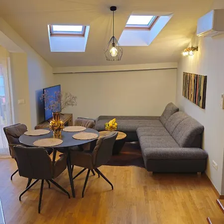 Apartment Blue Garden Loft - With Garage Zadar